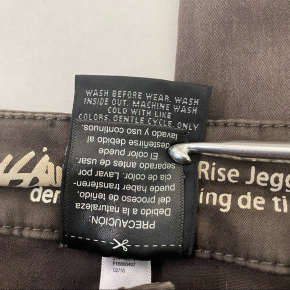 Massimo Mid-Rise Denim Jeggings w/Bottom Zippers - Picture 8 of 9